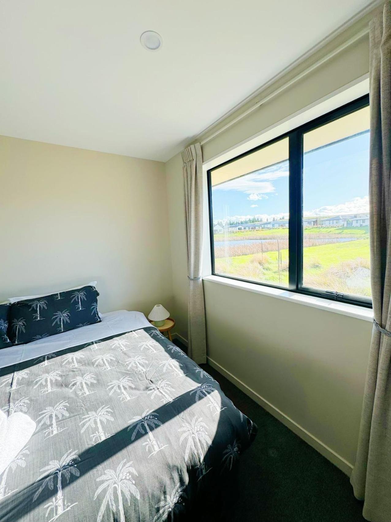 Апартаменты One Piece Tekapo Лейк-Текапо Экстерьер фото