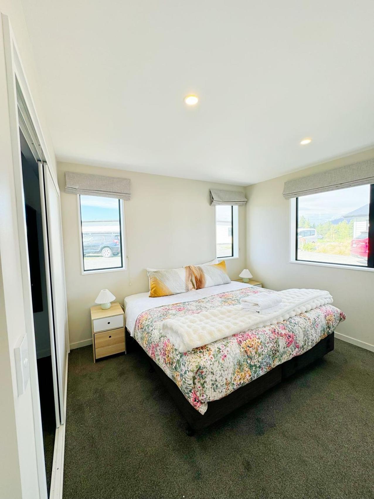 Апартаменты One Piece Tekapo Лейк-Текапо Экстерьер фото